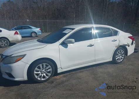 2017 Nissan Altima 2.5 S z USA, uszkodzony, nr VIN 1N4AL3AP1HN344305